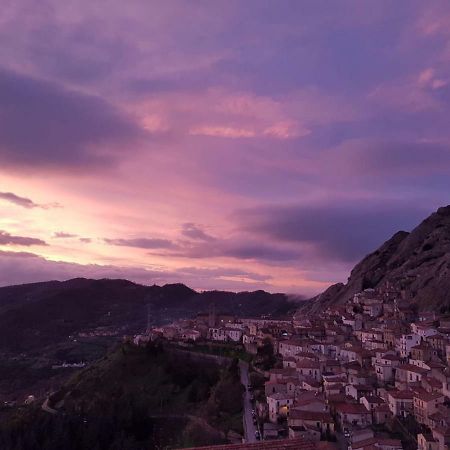 La Pietra Verde ピエトラペルトーザ エクステリア 写真